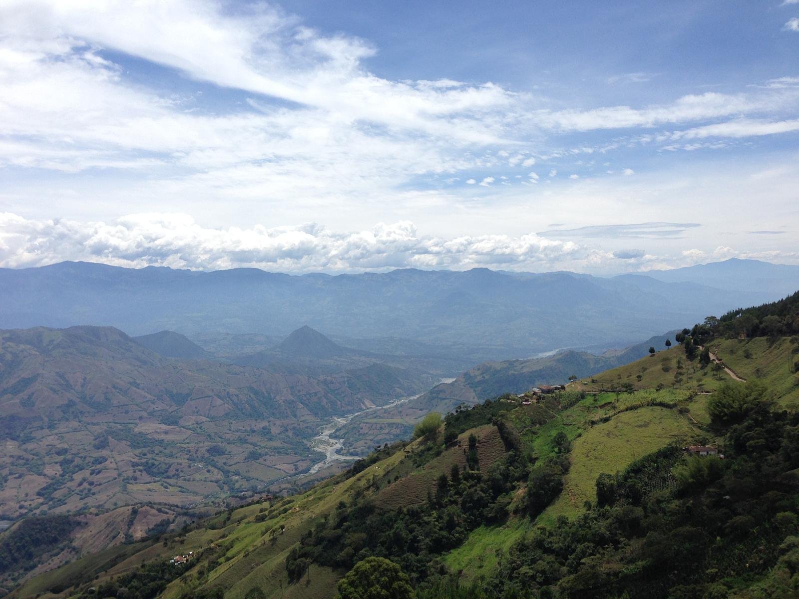 Trocha rumbo a La Pintada, Antioquia