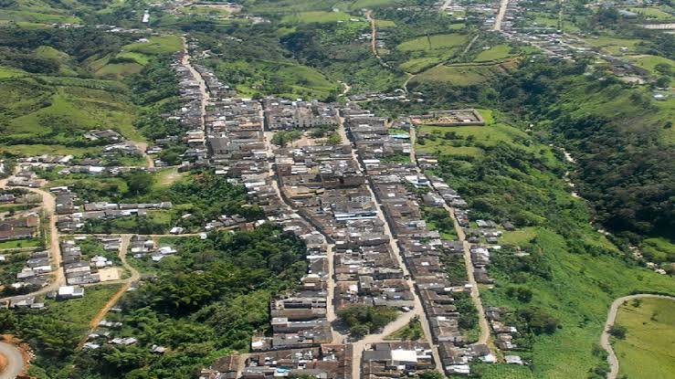 Corredor del occidente antioqueño hacia Frontino